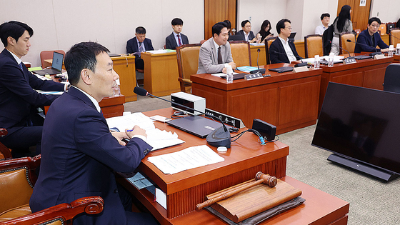  2일 오후 서울 여의도 국회에서 열린 법제사법위원회 제1차 법안심사제1소위원회에서 김용민 소위원장이 여야의 상법 개정안 합의 사항에 대해 발언하고 있다. 뉴스1