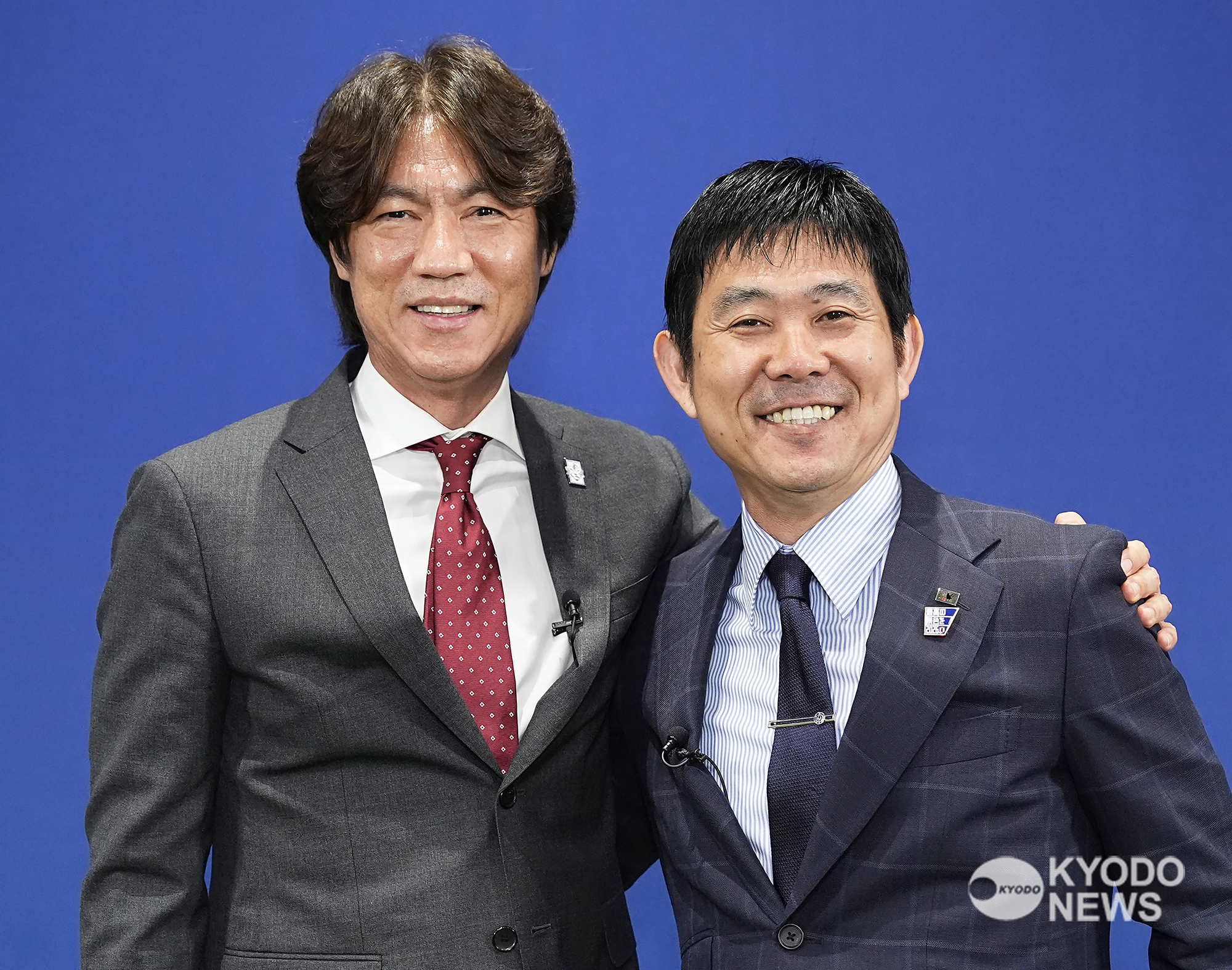 홍명보(왼쪽) 한국축구대표팀 감독과 모리야스 하지메 일본축구대표팀 감독이 양국 수교 60주년을 기념한 특별 대담을 했다. [사진 교도통신]
