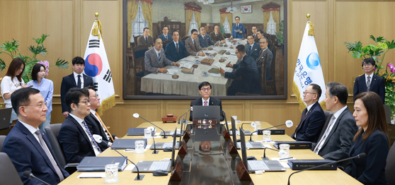 이창용 한국은행 총재가 지난 5월29일 서울 중구 한국은행에서 열린 금융통화위원회를 주재하고 있다. 사진 한국은행