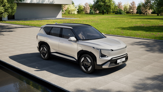 기아가 전동화 패밀리 SUV '더 기아 EV5'의 내·외장 디자인을 8일 공개했다. 사진은 EV5 외장 이미지. 사진 기아