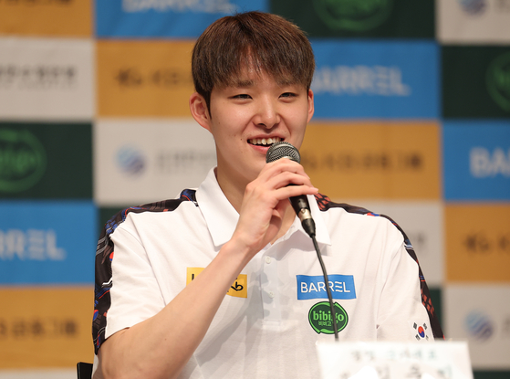 8일 충북 진천 국가대표 선수촌에서 열린 대한수영연맹 미디어데이에서 세계선수권 출전 각오를 밝히는 김우민. 연합뉴스 
