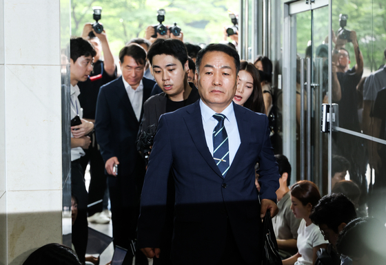 김계환 전 해병대사령관이 7일 오전 서울 서초구 순직해병 특검 사무실에 조사를 받기위해 출석하고 있다. 우상조 기자