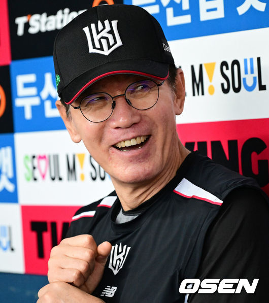 KT 위즈 이강철 감독. /OSEN DB