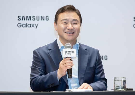 7월 9일(현지시간) 미국 뉴욕에서 삼성전자 DX부문장 직무대행 노태문 사장이 '삼성 갤럭시 언팩 2025' 행사 직후 국내 기자간담회를 진행하고 있는 모습. 사진 삼성전자 