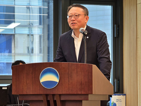 정진완 우리은행장이 10일 서울 중구 우리은행 본점에서 열린 '포용적 금융 플랫폼'에 관한 기자설명회에서 발언하고 있다. 사진 우리금융그룹