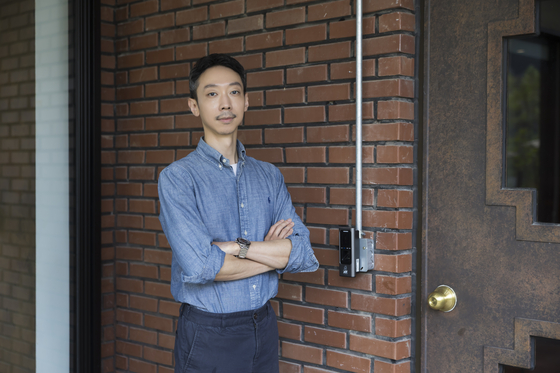 이준우 연출가가 1인극 '문속의 문'을 선보인다. 사진 세종문화회관