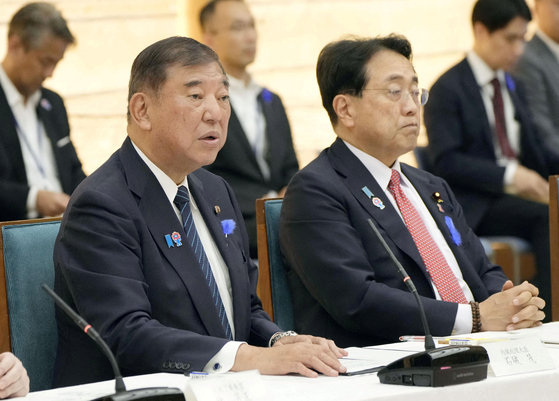 지난 8일 이시바 시게루 일본 총리가 총리 관저에서 미국 관세 통보 서한과 관련해 회의를 주재하고 있다. 교도·로이터=연합뉴스