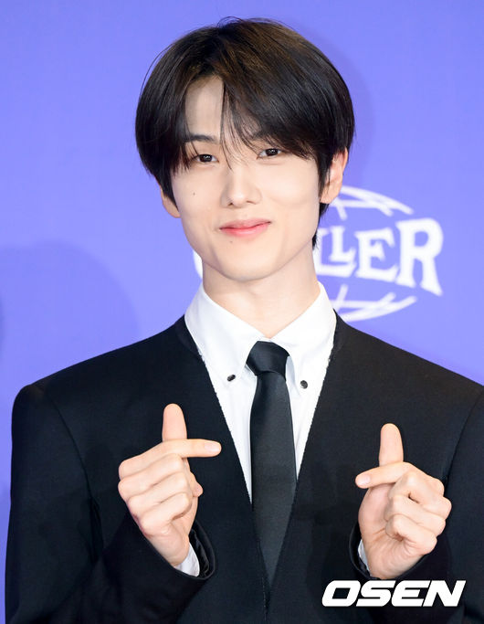 [OSEN=조은정 기자]그룹 NCT DREAM(엔시티 드림, 이하 NCT 드림)의 정규 5집 ‘Go Back To The Future’(고 백 투 더 퓨처) 발매 기념 제작 발표회가 14일 서울 송파구 롯데시네마 월드타워에서 열렸다.이번 앨범은 가장 빛나는 ‘나’를 찾기 위해 시간 여행을 떠난 호기심 많은 괴짜 NCT DREAM이 과거와 현재, 미래를 넘나드는 여정을 스펙터클하게 그려낸 작품이다. 더블 타이틀곡 ‘BTTF’(비티티에프 / 백 투 더 퓨처)와 ‘CHILLER’를 포함한 총 9곡이 수록돼 있다.NCT 지성이 포즈를 취하고 있다. 2025.07.14/cej@osen.co.kr