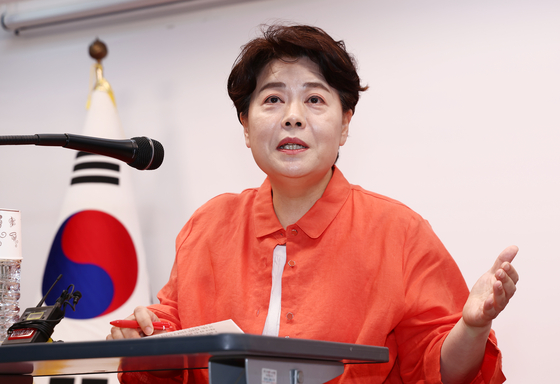 윤희숙 국민의힘 혁신위원장이 16일 서울 여의도 중앙당사에서 현안 관련 기자간담회를 하고 있다. 뉴스1