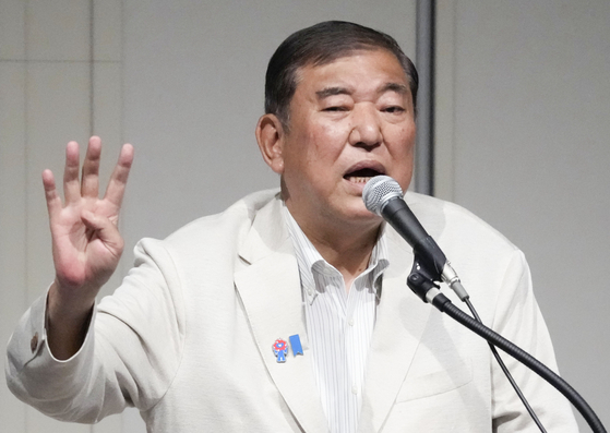 이시바 시게루 일본 총리가 참의원(상원) 선거를 사흘 앞둔 지난 17일 나가사키현 나가사키시에서 연설하고 있다. 연합뉴스
