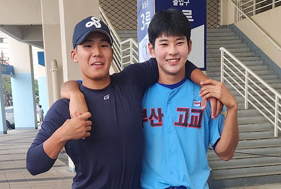 김지우(左), 하현승(右)