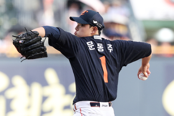 22일 잠실 두산전에서 6이닝 무실점으로 역투한 한화 문동주. 뉴스1 