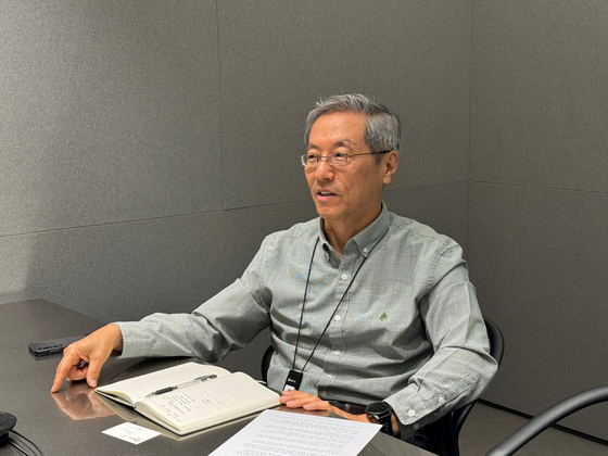 경기도 분당의 세미파이브 사무실에서 만난 박성호 세미파이브 공동대표가 중앙일보와 인터뷰를 하고 있다. 사진 세미파이브