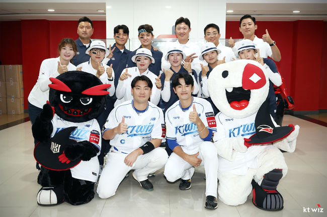 KT 위즈 제공