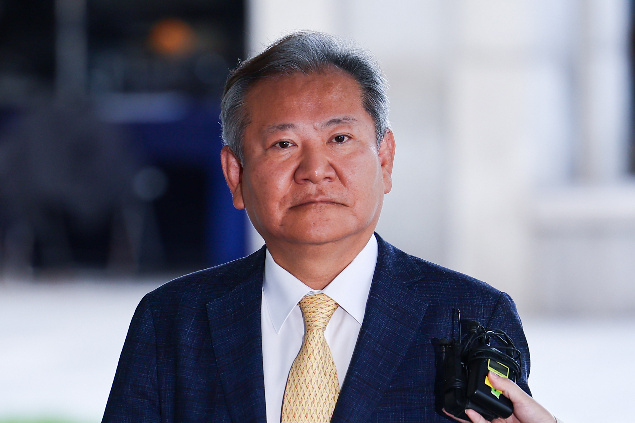 이상민 전 행정안전부 장관이 25일 내란특검 조사를 받기 위해 특검팀 사무실이 마련된 서울 서초구 서울고등검찰청으로 들어가고 있다. 연합뉴스