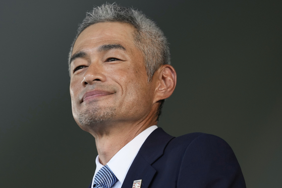 메이저리그 명예의 전당 헌액식에 참석한 스즈키 이치로가 미소 짓고 있다. AP=연합뉴스