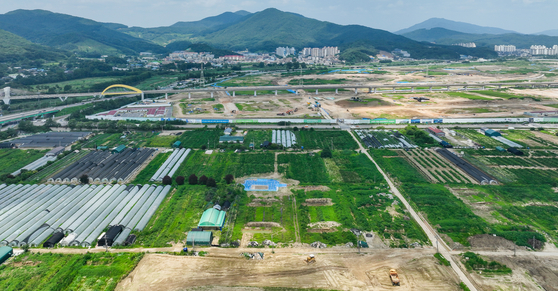 이달부터 3기 신도시와 수도권 공공택지에서 사전청약 후 늦어지던 공공분양 본청약이 본격적으로 진행된다. 사진은 남양주 왕숙지구. 연합뉴스
