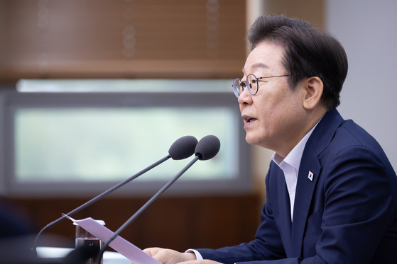 이재명 대통령이 30일 서울 용산 대통령실에서 비상경제점검TF를 주재하고 있다. 대통령실
