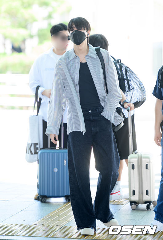 완벽 비율 자랑하는 이민호