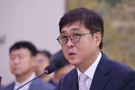 최휘영 문화체육관광부 장관 후보자가 지난 29일 국회 문화체육관광위원회 전체회의에서 열린 인사청문회에서 의원들 질의에 답하고 있다. 임현동 기자
