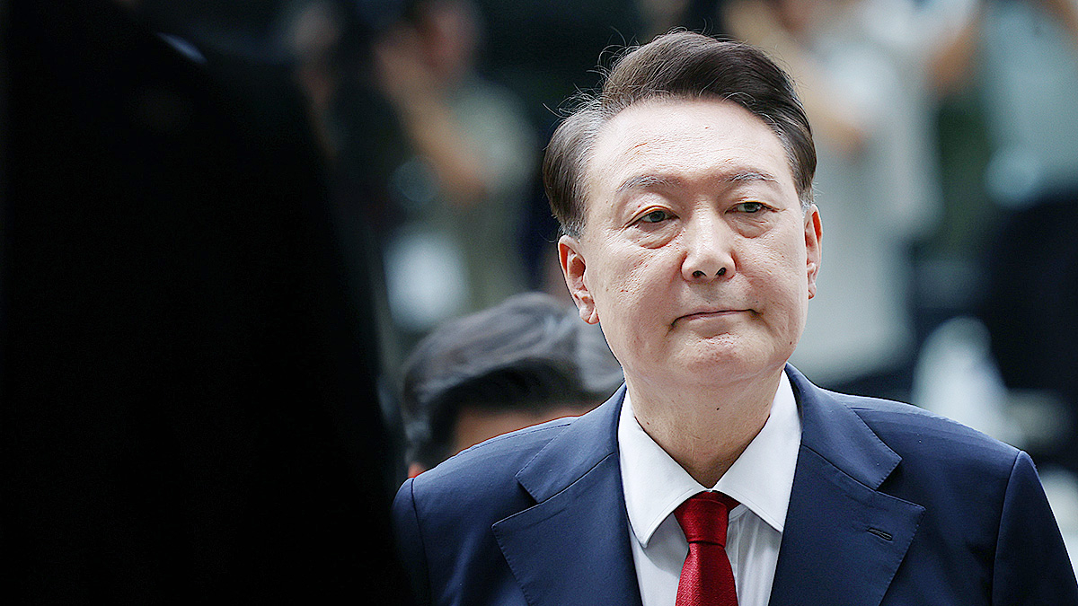 비상계엄과 관련해 특검의 수사를 받는 윤석열 전 대통령이 두 번째 구속 전 피의자심문(영장실질심사)를 받기 위해 지난달 9일 오후 서울 서초구 중앙지방법원으로 출석하고 있다. 뉴스1