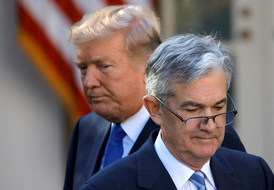 도널드 트럼프 미국 대통령과 제롬 파월 Fed 의장. REUTERS=연합뉴스