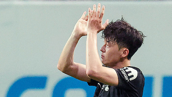  10년간 뛴 잉글랜드 토트넘을 떠나는 손흥민. 미국 LAFC 이적이 유력하다. 우상조 기자