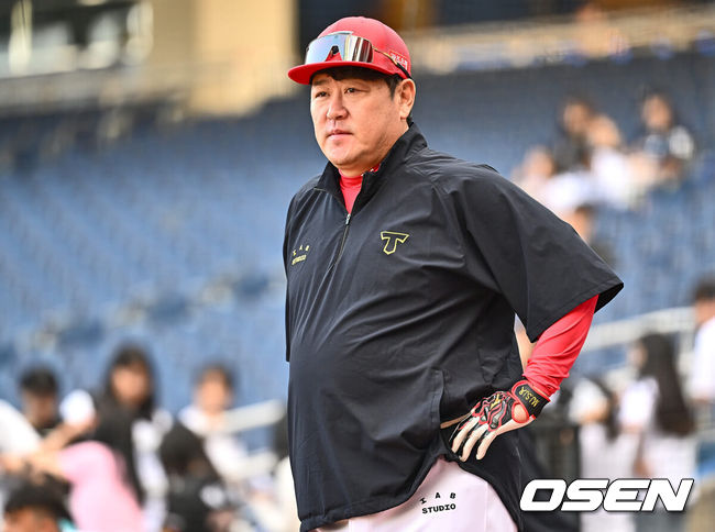 [OSEN=창원, 이석우 기자] KIA 타이거즈 진갑용 코치 066 2024.05.17 / foto0307@osen.co.kr