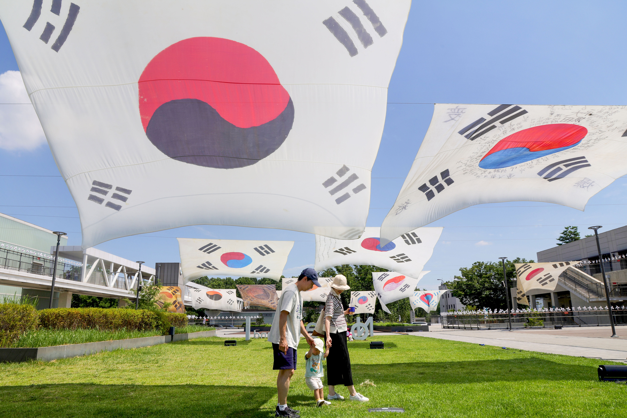 장진영 기자 