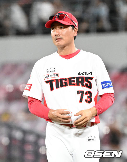 KIA 타이거즈 정재훈 코치. /OSEN DB