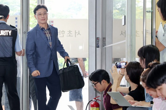 업무상과실치사 혐의를 받는 임성근 전 해병대 1사단장이 11일 오전 서울 서초구 '순직 해병 특검'(이명현 특별검사) 사무실에 피의자 신분으로 출석하고 있다. 뉴스1