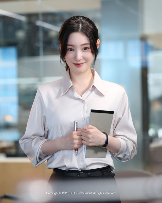 BH엔터테인먼트 제공
