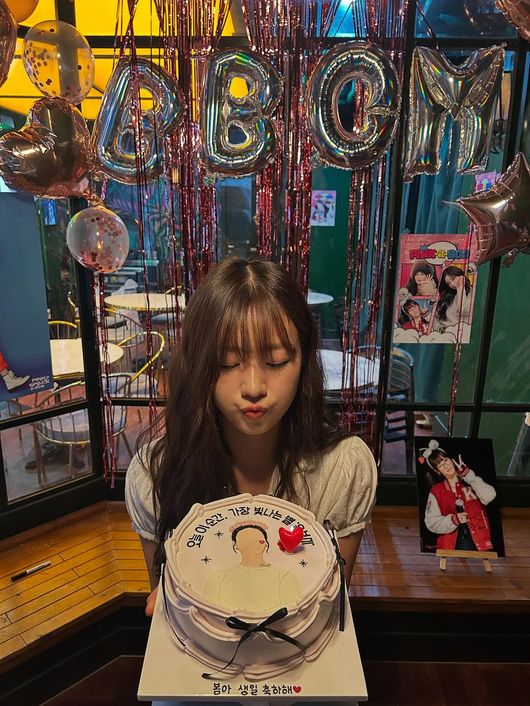 윤보미 SNS