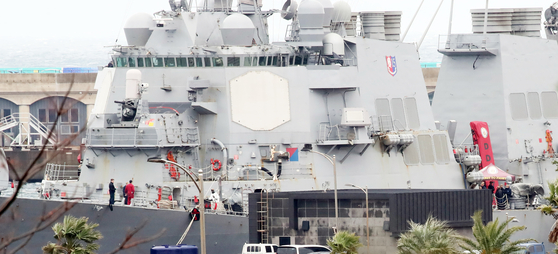 미국 해군 알레이버크급 이지스 구축함인 히긴스함(DDG-76)이 지난해 3월 제주해군기지에 입항해 정박해 있다. 뉴스1