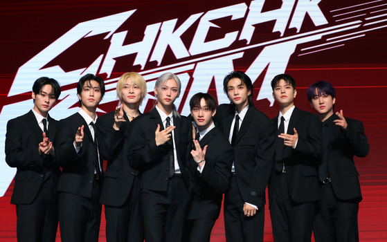 그룹 스트레이키즈. 왼쪽부터 리노, 한, 아이엔, 필릭스, 방찬, 현진, 승민, 창빈. 사진 뉴시스