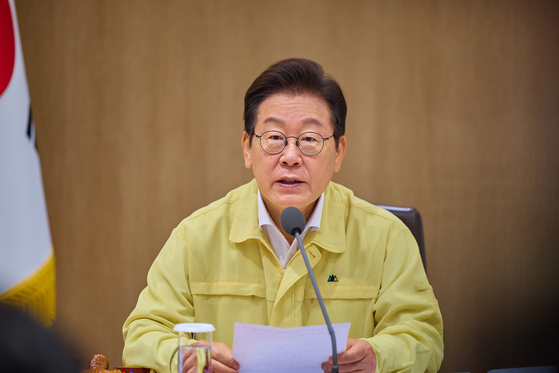 이재명 대통령이 18일 서울 용산 대통령실 청사에서 열린 제37회 국무회의에서 발언하고 있다. 사진 대통령실 