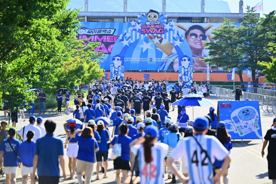 지난달 26일 속초종합운동장에 열린 싸이 흠뻑쇼. 사진 속초시 