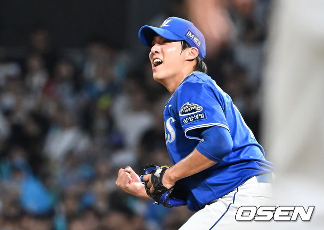 [OSEN=창원, 이석우 기자] 20일 창원NC파크에서 2025 신한 SOL 뱅크 KBO 리그 NC 다이노스와 삼성 라이온즈의 경기가 열렸다. 홈팀 NC는 목지훈이, 방문팀 삼성은 원태인이 선발 출전했다. 삼성 라이온즈 원태인이 6회말 2사 2,3루 NC 다이노스 박건우를 잡고 환호하고 있다. 2025.08.20 / foto0307@osen.co.kr