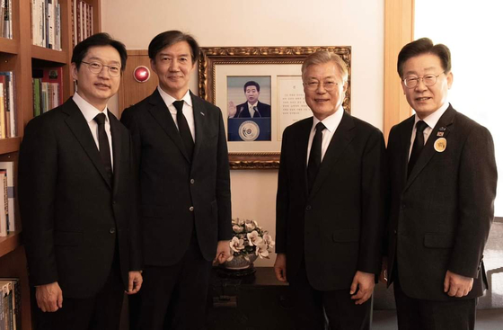 이재명 대통령이 2024년 11월 민주당 대표 시절 조국 조국혁신당 대표와 함께 문재인 전 대통령을 만났다. 맨 왼쪽은 김경수 전 경남지사. [페이스북 캡처] 