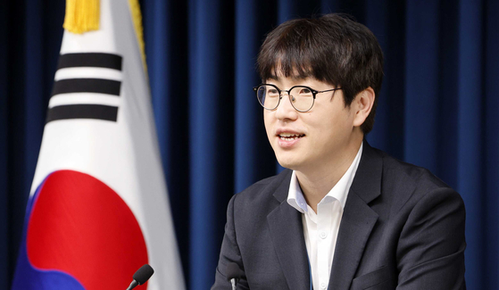 하정우 대통령실 AI미래기획 수석이 22일 서울 용산 대통령실청사에서 브리핑을 하고 있다. 2025.8.22 대통령실사진기자단