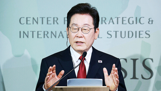 이재명 대통령이 25일(현지시간) 미국 워싱턴DC 국제전략문제연구소(CSIS)에서 정책 연설을 하고 있다. 연합뉴스