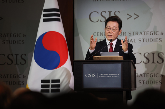 이재명 대통령이 25일 오후(현지시간) 미국 워싱턴 전략국제문제연구소(CSIS)에서 정책 연설을 하고 있다. 대통령실사진기자단