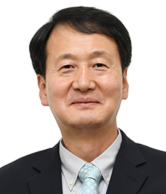 신종대 북한대학원대학교 신임 총장. 북한대학원대학교