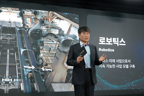 이규석 현대모비스 사장이 27일 서울 영등포구 페어몬트 호텔에서 열린 '2025 CEO 인베스터 데이'에서 발언하고 있다. 연합뉴스