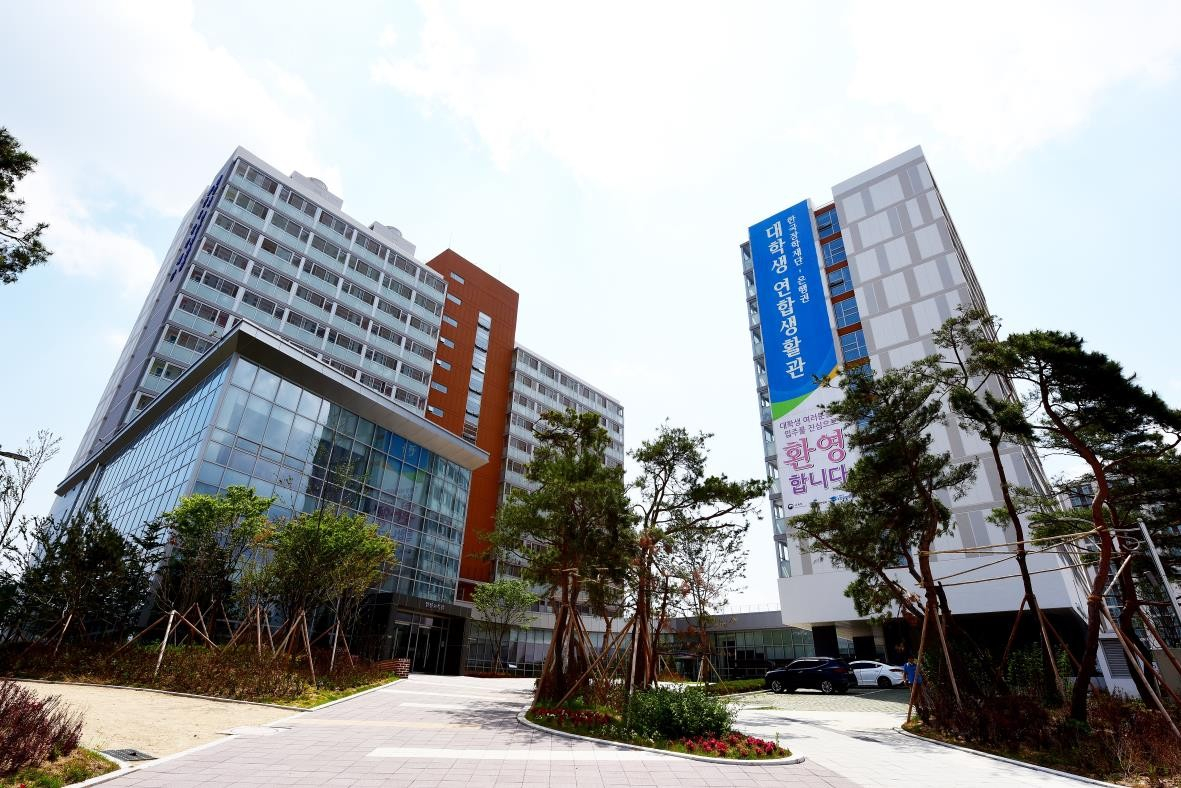 한국장학재단 대학생 연합기숙사(고양) 전경사진