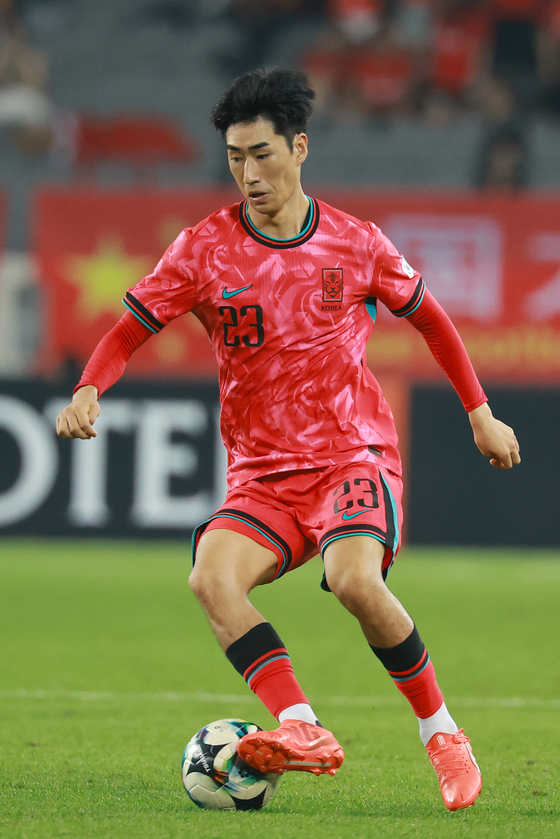 부상 당한 황인범을 대신해 축구대표팀에 합류한 강원FC 미드필더 서민우. 연합뉴스