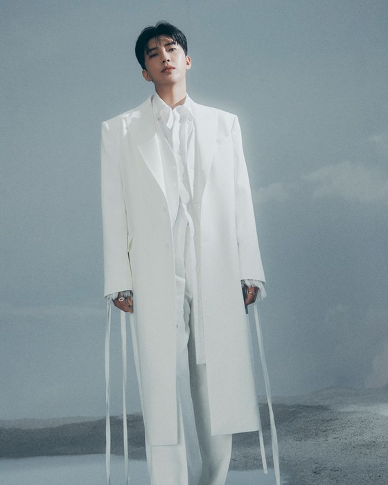 임영웅은 29일 오후 6시 정규 2집 '아임 히어로2'로 컴백했다. 사진 물고기뮤직·멜론
