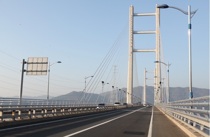 마창대교 안전난간. 중앙포토