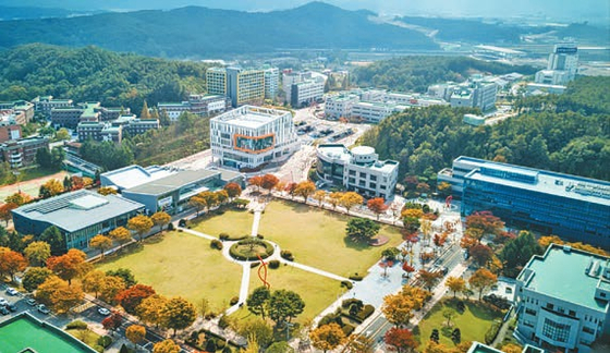 한국기술교육대는 학생 전공 선택권 강화를 위해 모집 단위를 18개로 확대하고 학제를 개편했다. [사진 한국기술교육대]