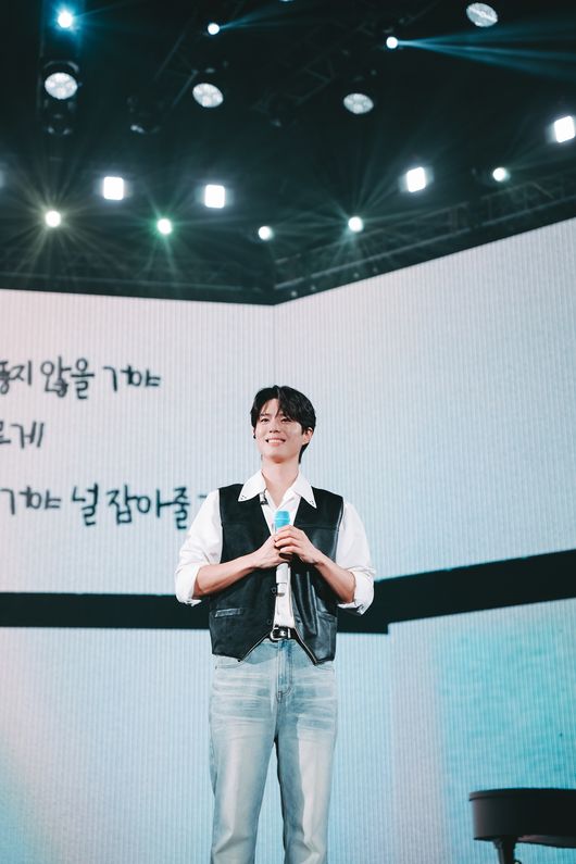 더블랙레이블 제공